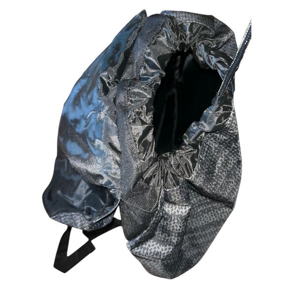 Mountain Edge Black New Backpack W Adjustable Straps & Drawstring Front - Picture 6 of 6